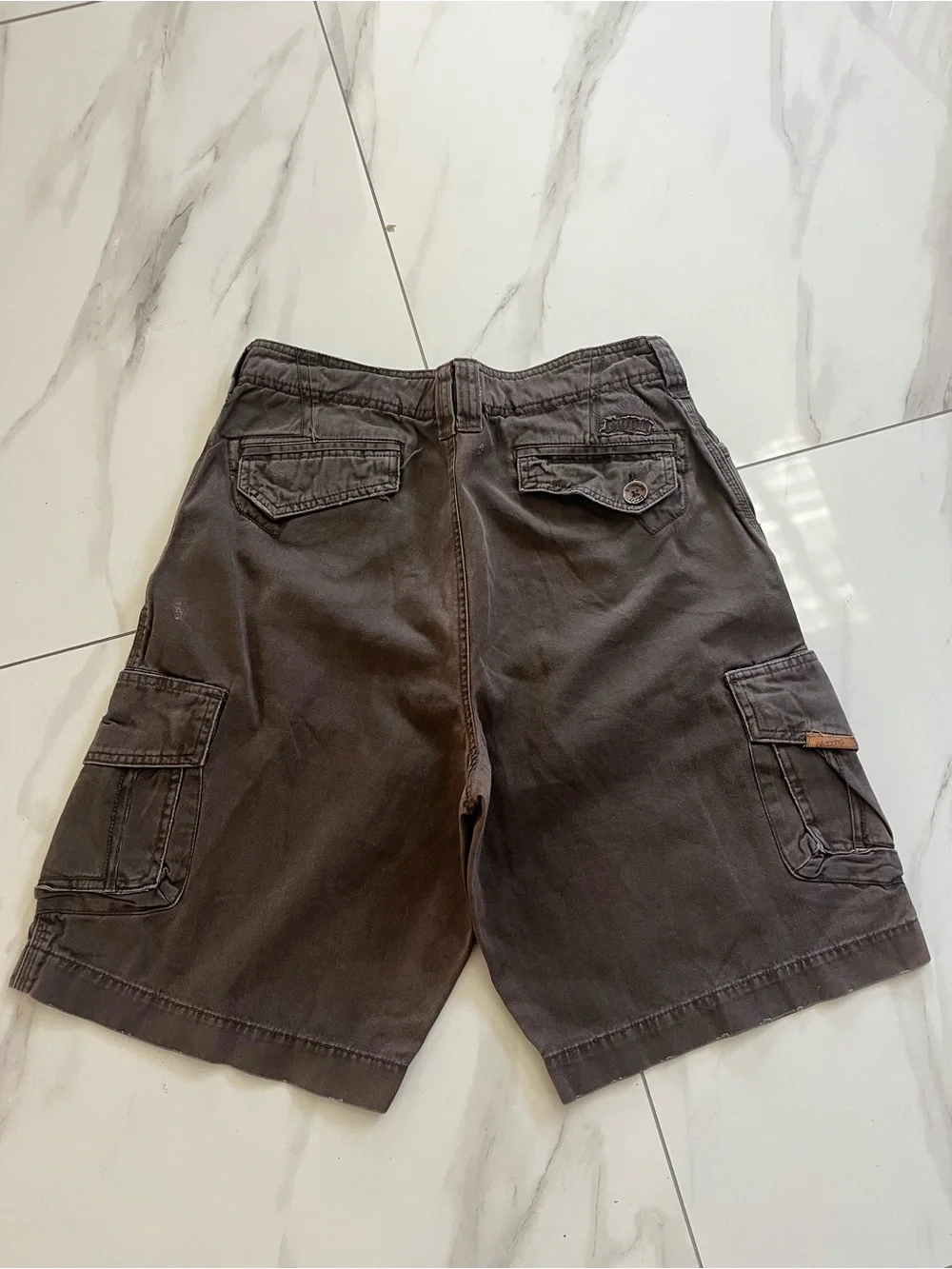 Billabong Brown Cargo Shorts Men’s Size 30